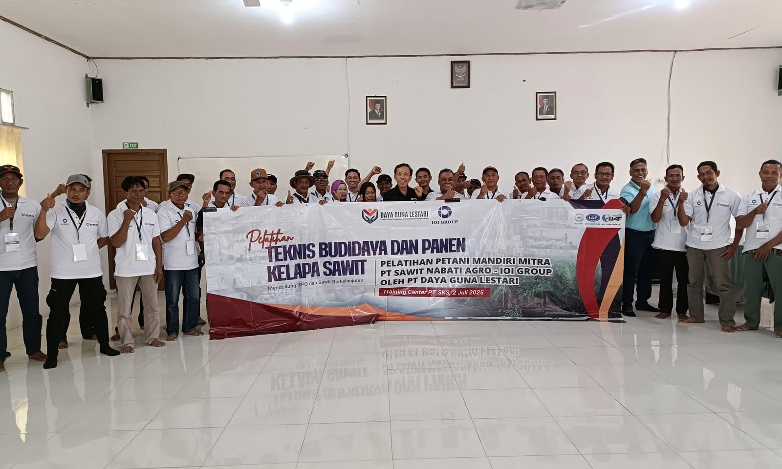 Perkuat Kapasitas Petani Mandiri, DGL dan IOI Group Gelar Pelatihan Teknis Sawit di Kalimantan Barat