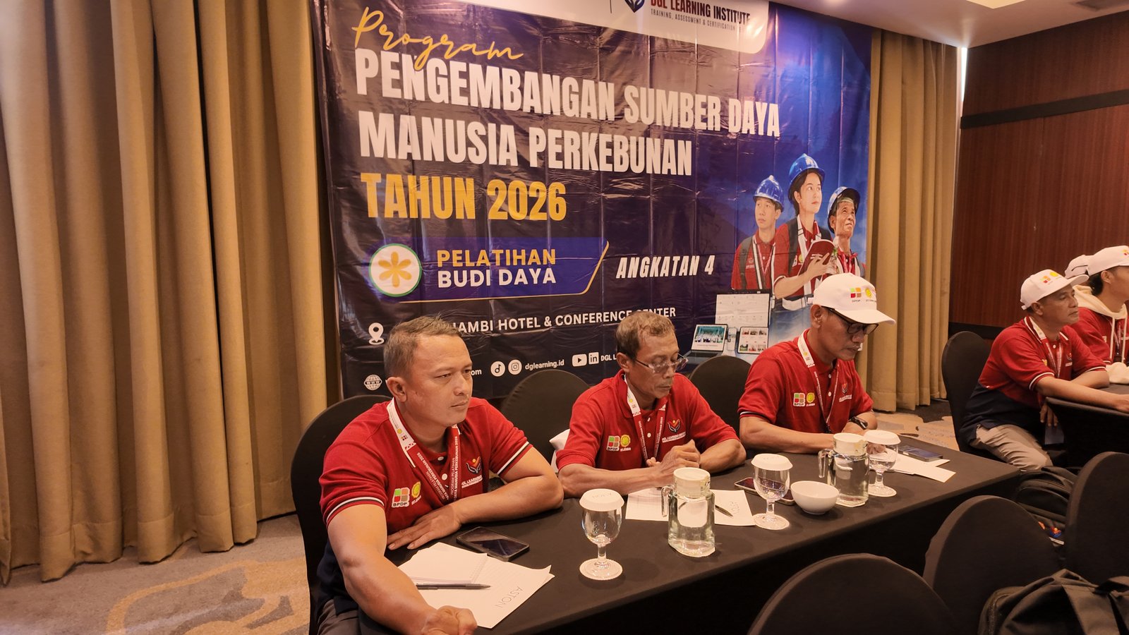 gallery_1789448876_3hlcl.JPG